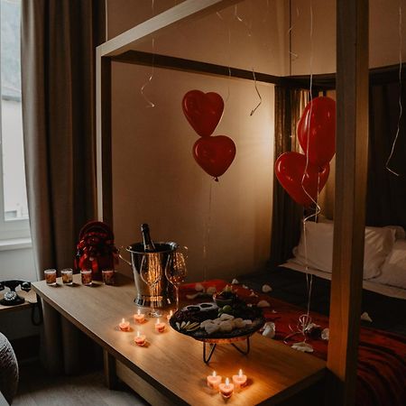 Albergo Caffe Centrale Медзокорона Экстерьер фото