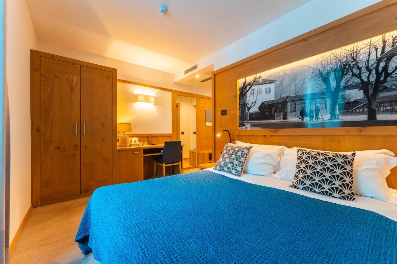 Albergo Caffe Centrale Медзокорона Экстерьер фото